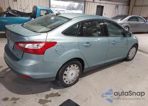 2012 Ford Focus Se z USA, uszkodzony, nr VIN 1FAHP3F24CL352533